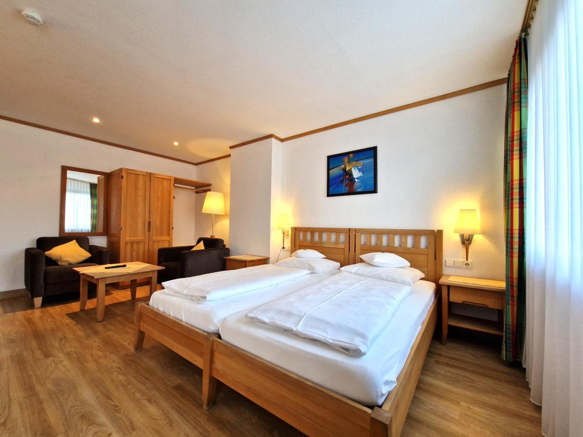 באד בול Badhotel Restaurant Stauferland מראה חיצוני תמונה